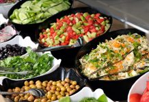 関西上場外食企業 利益の改善進む 関西上場外食企業