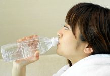 ミネラルウォーター 新機軸 水素水じわり浸透 水素水