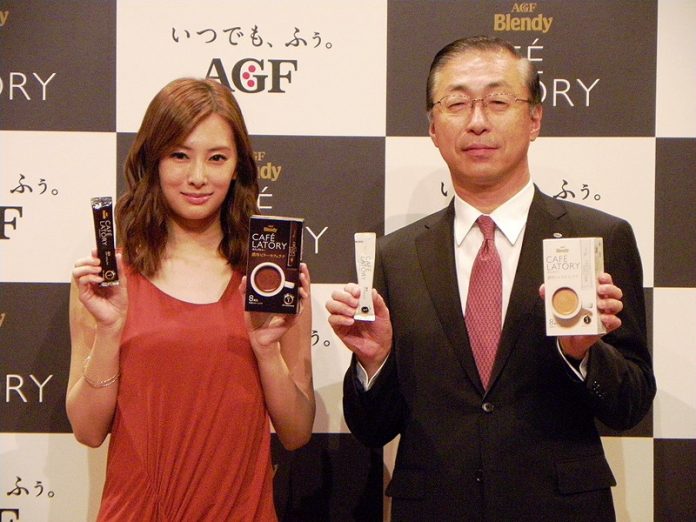 味の素ゼネラルフーズ 品田英明社長と女優 北川景子さん