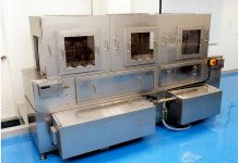 ライオンハイジーン「野菜キレイ噴霧洗浄機」 ホール野菜を傷めず洗浄 「野菜キレイ噴霧洗浄機」