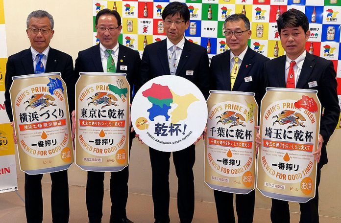 ㊧から藤本省三横浜支社長、高橋正富東京支社長、臼田本部長、重田吉浩千葉支社長、蓮池慎二埼玉支社長