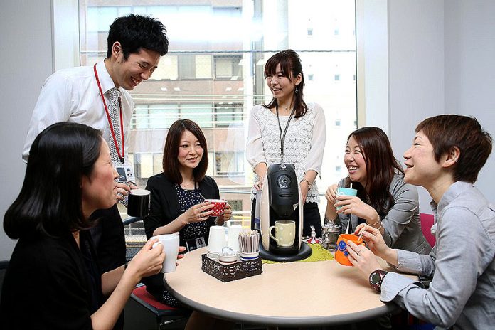 「ネスカフェアンバサダー」がネスレ商品を代理販売する