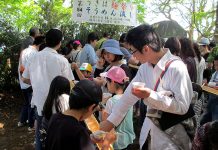 「うきは麺祭りそうめん流し」 初夏恒例、長蛇の列で賑わい うきは麺祭り そうめん流し