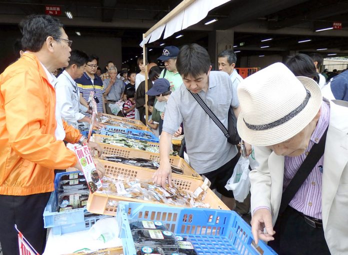 全国調理食品工業組合近畿ブロック 佃煮無料配布