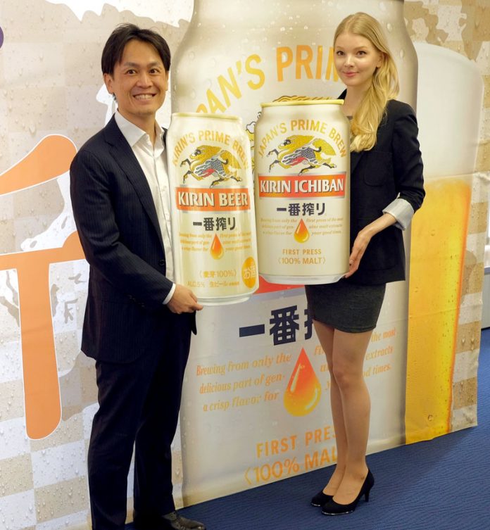 山形光晴マーケティング部長㊧（キリンビール）