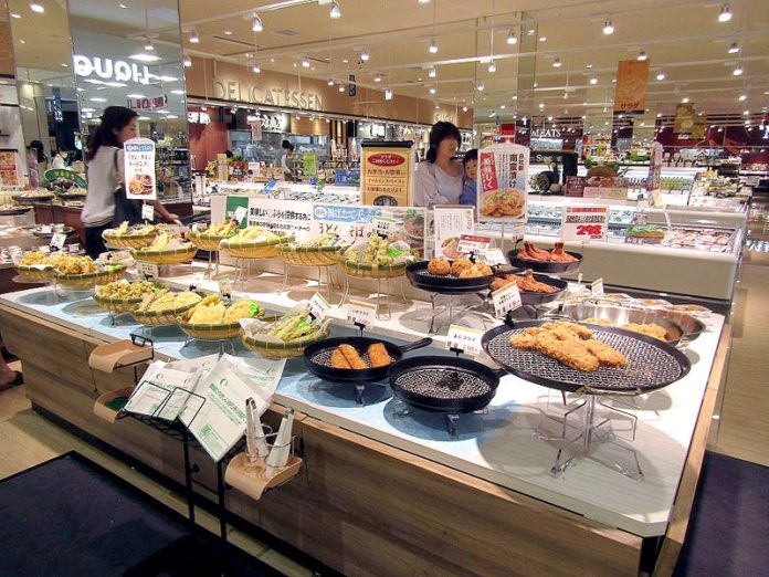 イズミ（広島市）の新業態「ＬＥＣＴ」の売場