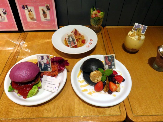 「ガラスの仮面カフェ」のコラボメニュー