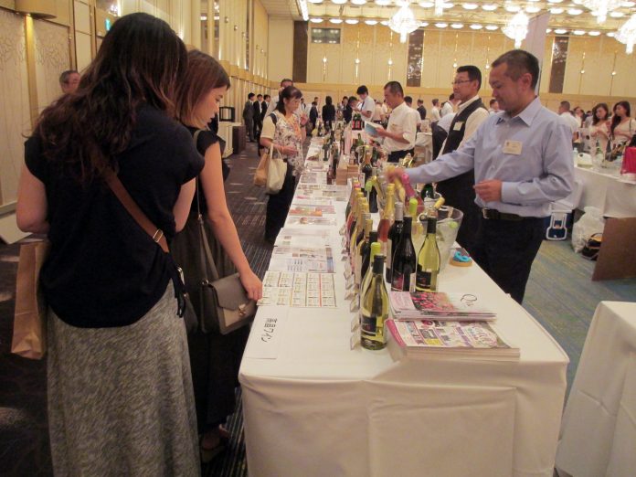 今泉・日酒販合同酒類展示会