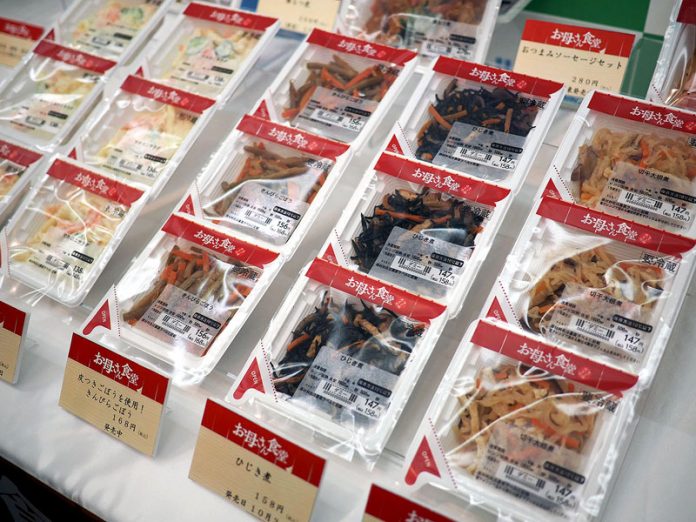 ファミリーマートの新チルド惣菜「お母さん食堂」（コンビニ３強 中食強化）