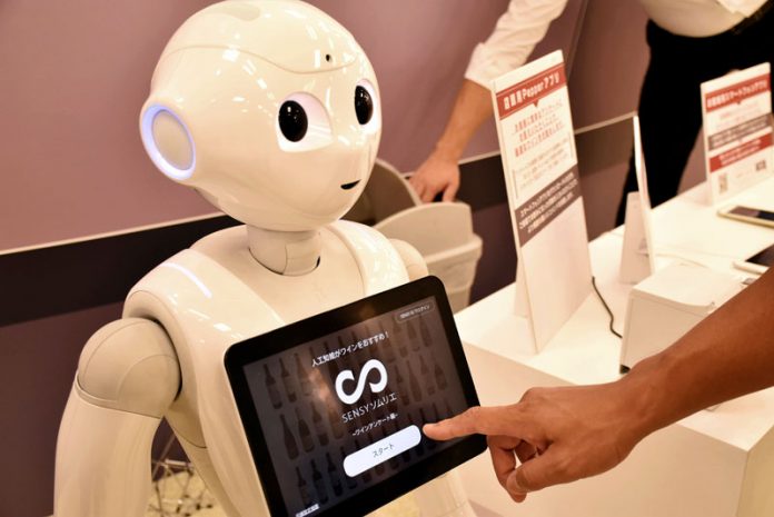 電子接客ツールを搭載したPepper（三菱食品）