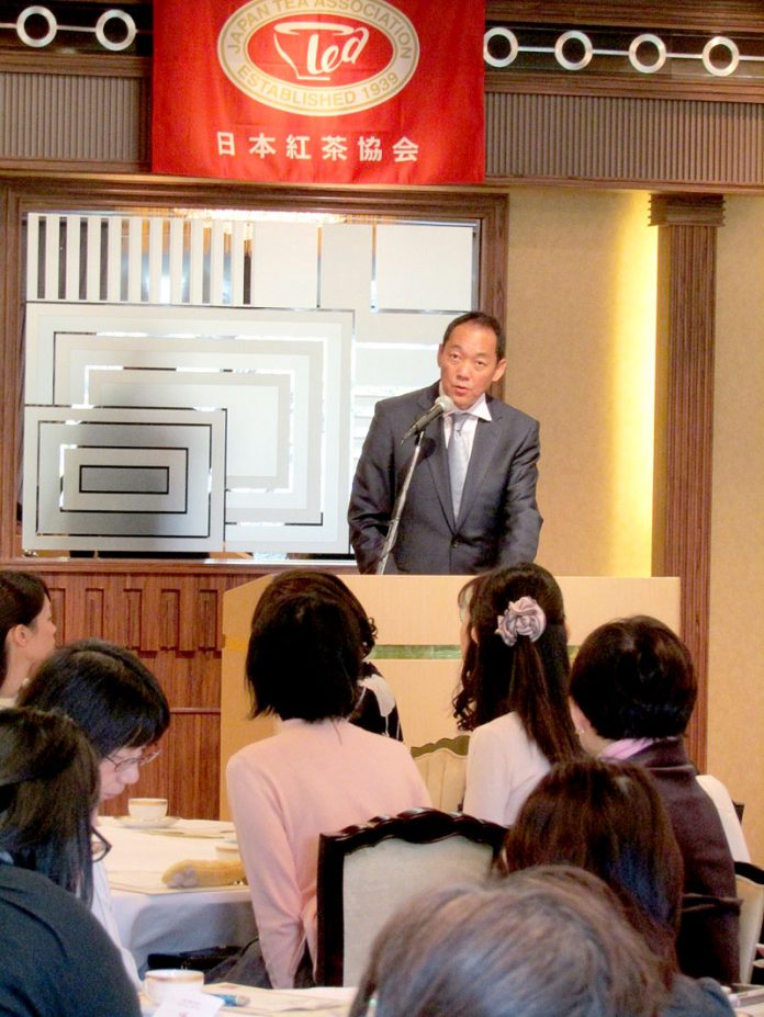 片岡謙治会長（日本紅茶協会）
