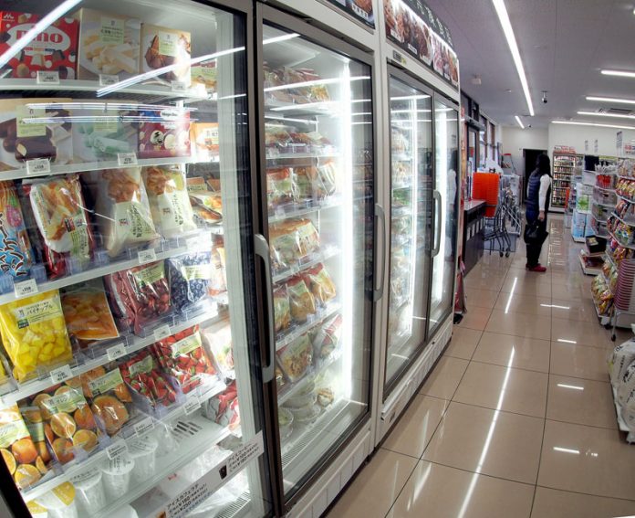 ２倍に拡大した冷食売場（セブン―イレブン）