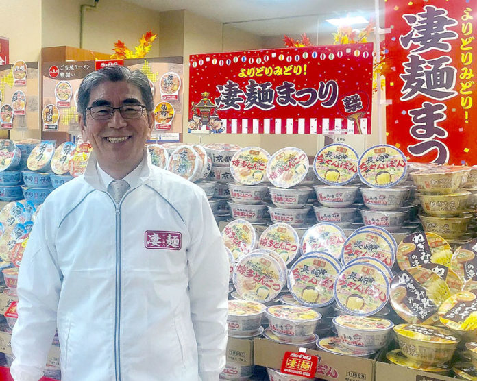 イベントに参加した大久保慶一社長（ 凄麺まつり ヤマダイ）