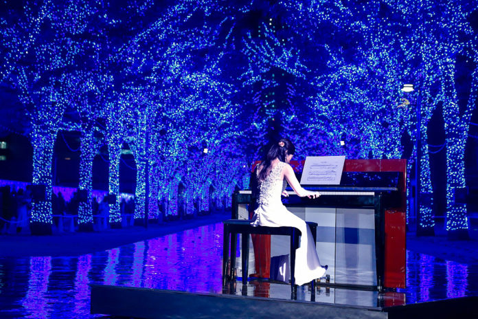 クリスマス特別イベント『青の洞窟SHIBUYA』presents”X’mas LOVE SYMPHONY（日清フーズ）