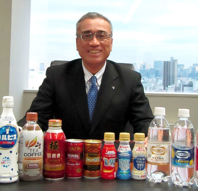 「社会的価値追求で財務的価値がついてくる」と語る岸上克彦社長（アサヒ飲料）