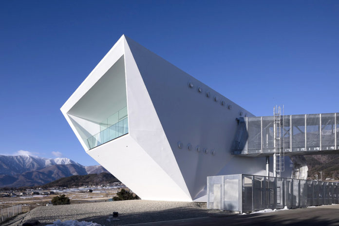 建築・デザイン賞を受賞した「みそ作り体験館」（ハナマルキ）