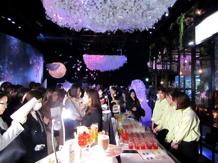 ３月３日までの限定店舗「Ｂａｒ“Ｔｈｅ　Ｓｅｃｒｅｔ　ｏｆ　Ｓｅｃｒｅｔ　Ｇａｒｄｅｎ”」（リプトン）