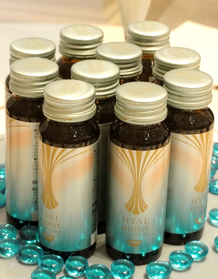 「ヒアルモイスト発酵液」（日清食品）