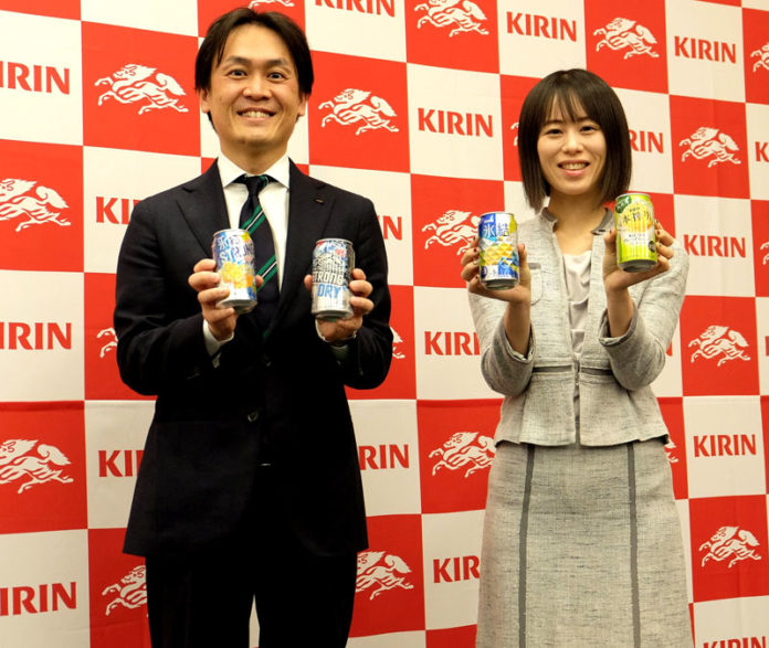 山形光晴マーケティング部長㊧（キリンビール）