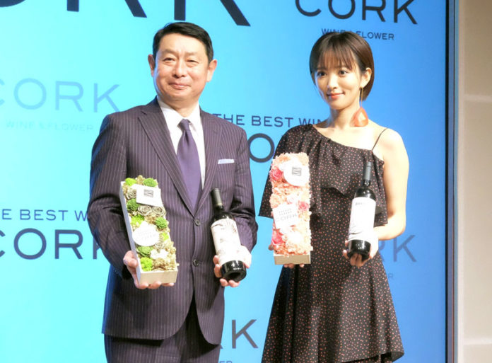 渋谷康弘氏㊧（グランクリュ・ワインカンパニー）と夏菜さん