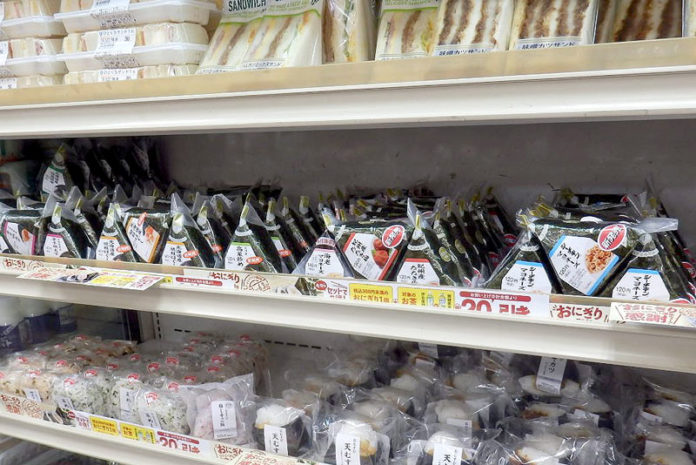 東海キヨスクのおにぎり売場
