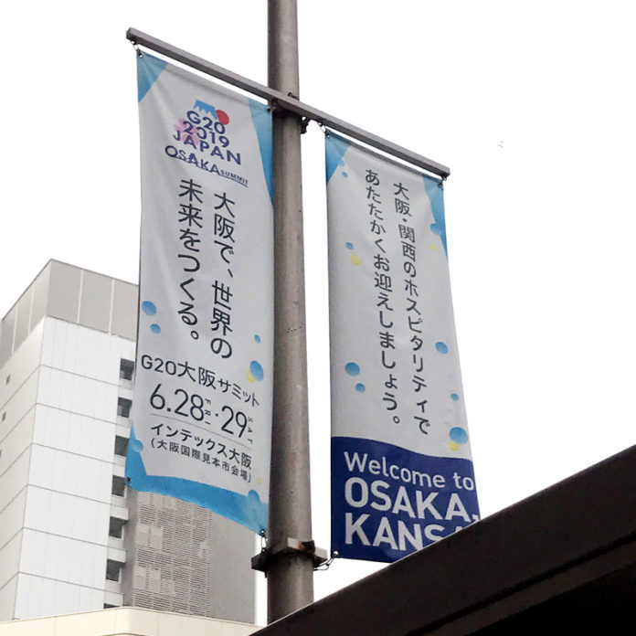 「ホスピタリティ」を掲げるが歓迎ムードはほとんどない
