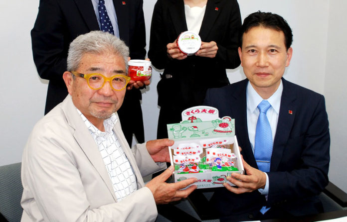 遠藤栄一社長㊨（遠藤食品）と深山喜一社長（みやま食品工業）