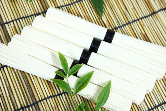 手延べ麺 来春から値上げ 「揖保乃糸」が１２年ぶり ５％アップ 他産地にも機運広がる