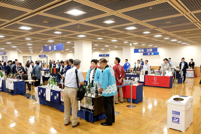 秋の地酒蔵元会展示・唎酒会（国分グループ本社）。蔵元５１社が出展した