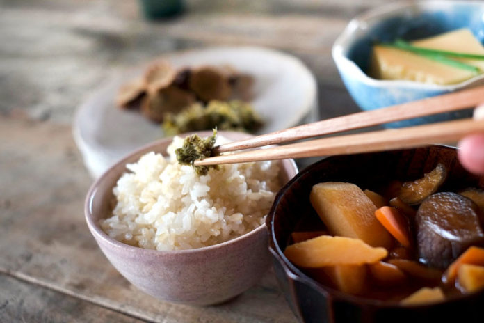 『日本人の食事摂取基準』策定検討会 報告書