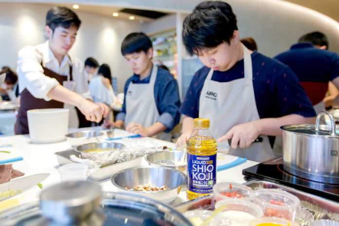 ハナマルキッチン２０１９ タイ 液体塩こうじ