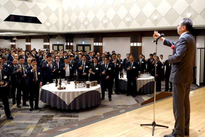 堀井一彦氏（カゴメ）による乾杯