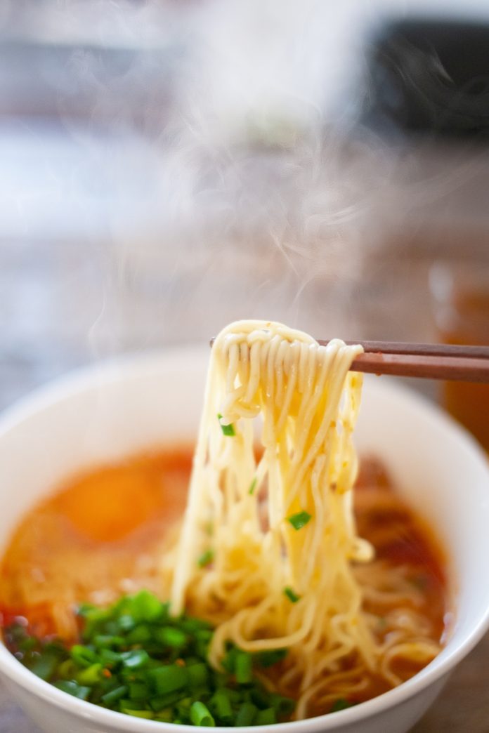 即席麺 糖質オフ 減塩 健康