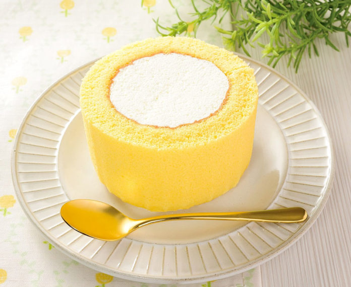 ウチカフェスイーツ プレミアムロールケーキ ローソン