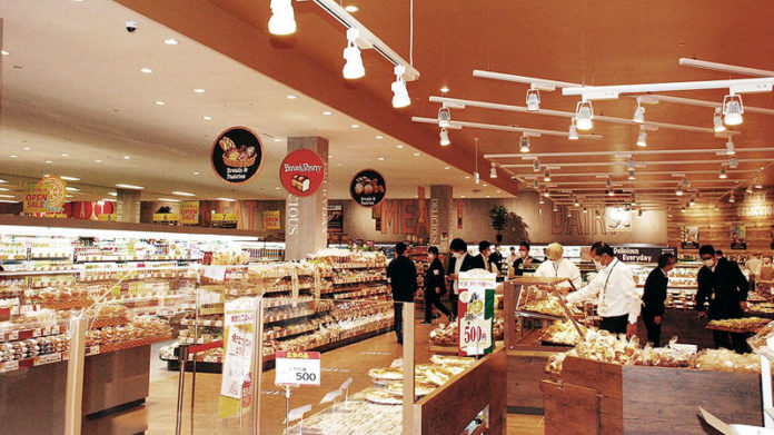 初年度19億円を掲げるヤオコー所沢有楽町店
