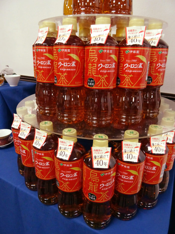 新製品「烏龍茶」（伊藤園）