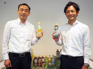 黒柳伸治部長㊧と価値創造飲料事業部の肥後亮氏(ポッカサッポロフード&ビバレッジ)