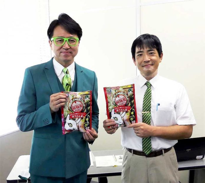 山下喜一郎社長㊧（ミチナル）と加島隆洋研究員（岐阜県食品科学研究所）