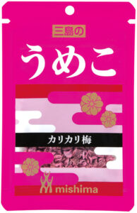 昨年発売、予想外のヒットとなった「うめこ」(三島食品)