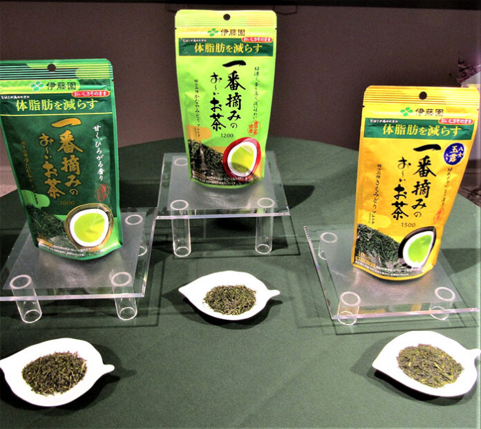 ｢一番摘みのお～いお茶｣シリーズ。（左から）香りに特化した｢1000｣、香りと旨みのバランスを図った｢1200｣、旨みに特化した｢1500｣の3品種で選ぶ楽しみを（伊藤園）