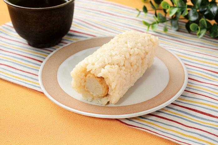 作業中でも食べやすい「スティックおにぎり」（ローソン）