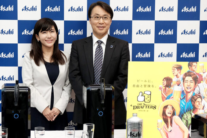 経営変革室の鹿子由香里氏㊧と松山一雄本部長（アサヒビール）