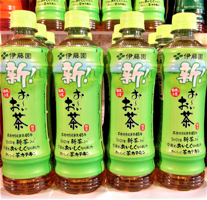 リニューアル発売した｢お～いお茶 緑茶｣（伊藤園）