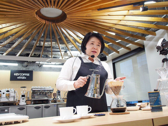 プロの講師が生配信するコーヒー教室｢キーコーヒー ライブセミナー｣
