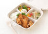 Market Terrace名物「柿の種衣の唐揚げ弁当」（ヤオコー）