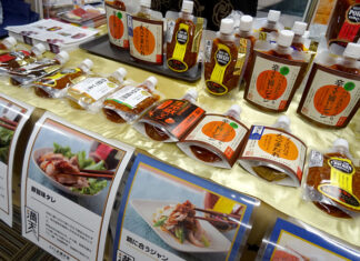 通販食品展示商談会(中) 共同事業で地域食品掘起こし 「ふくしま満天堂」ブランドを啓発 こまやのタレシリーズ(ふくしま満天堂)