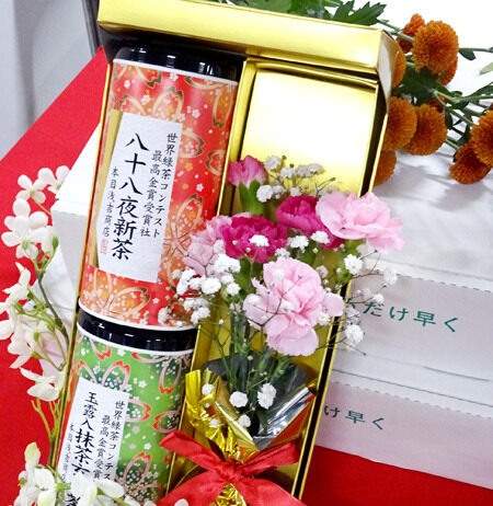 通販食品展示商談会(下) 徹底した品質管理と豊富な品揃え 品評会、コンテストの優秀食品も 本目浅吉商店