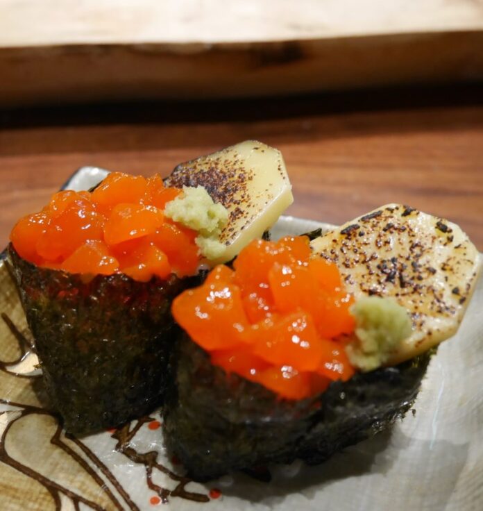 「似せ寿司」の「イクラ」