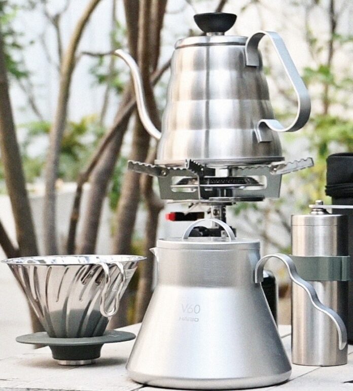 アウトドア仕様のコーヒー器具シリーズ「HARIO outdoor」の一部