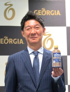 日本コカ・コーラの朴英俊マーケティング本部コーヒー事業部部長 - 食品新聞 WEB版（食品新聞社）
